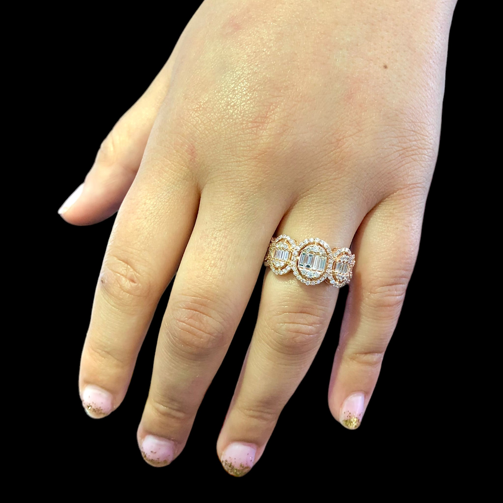 Graduating Oval Ring