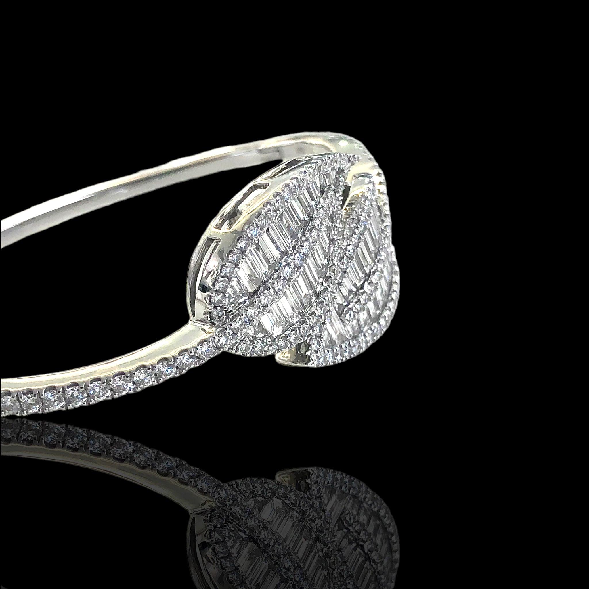 The Leaf Diamond Bangle