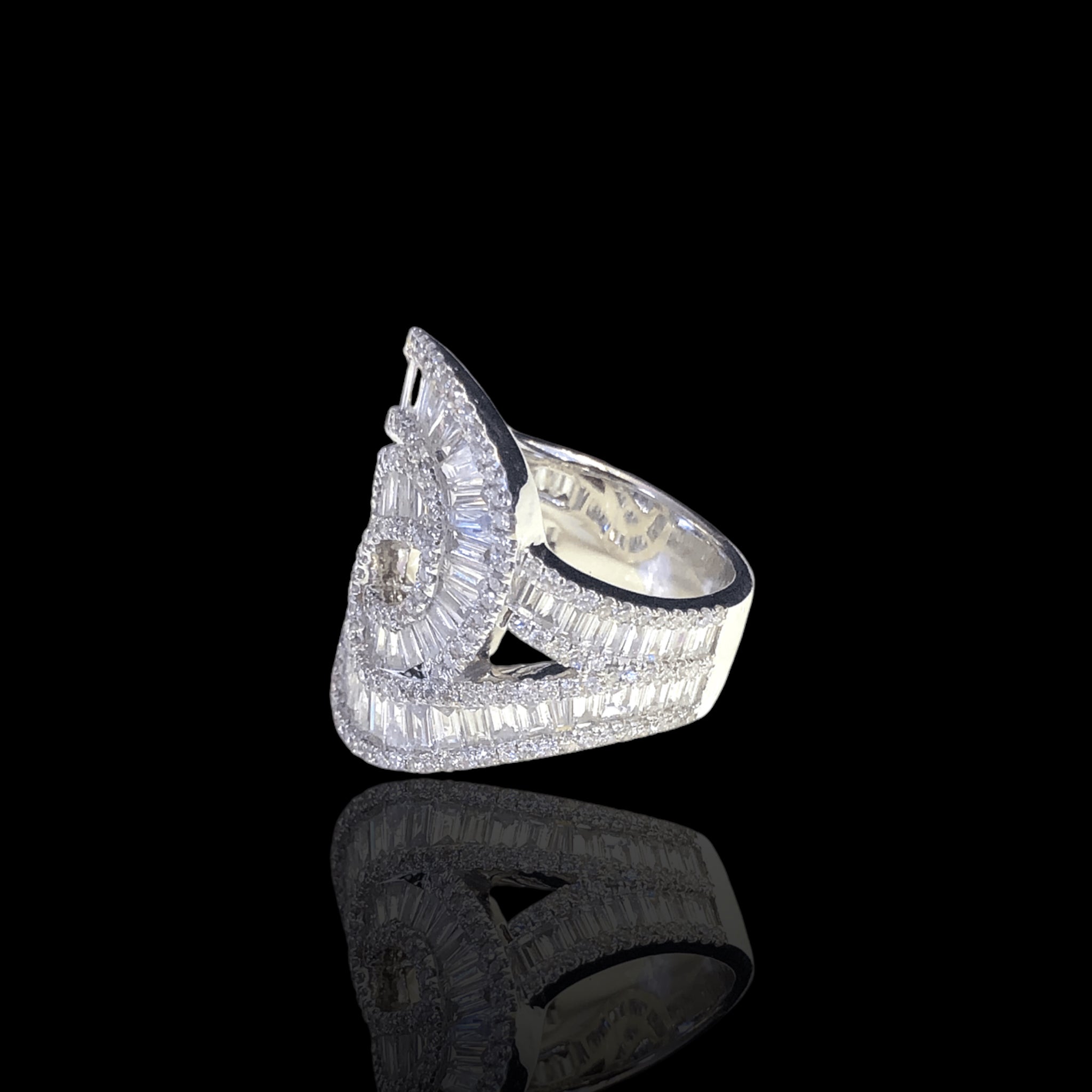 The Intertwine Diamond Ring