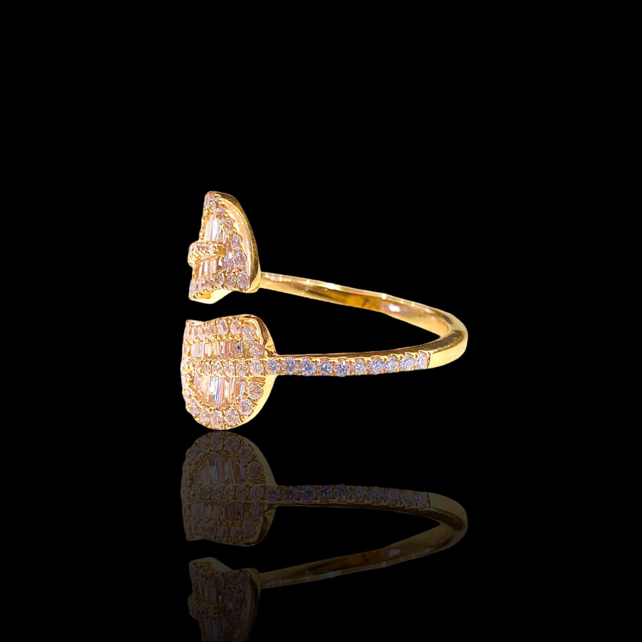 Baguette x Round Diamond Leaf Ring